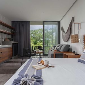 Iik Tulum 301